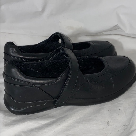 Aravon Black Leather Comfort Flats Wide Sz 10EE - Picture 5 of 8